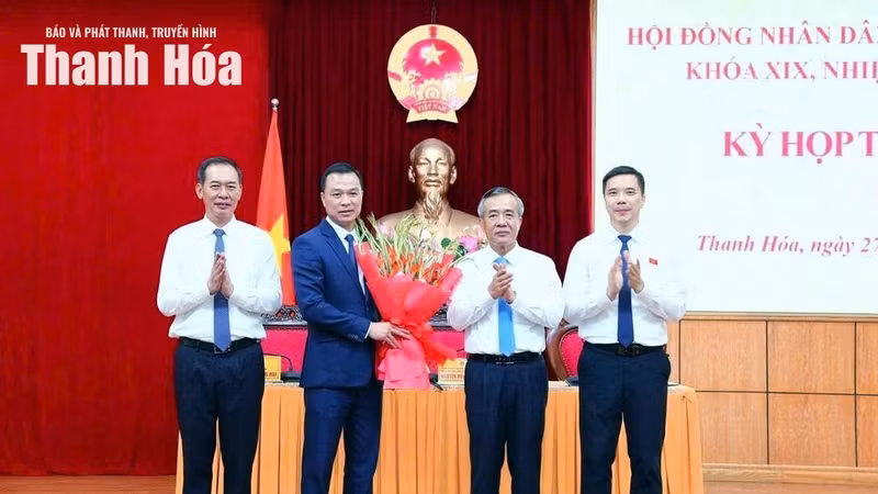Thiếu tướng Tô Anh Dũng được bầu giữ chức Chủ tịch UBND tỉnh Thanh Hóa