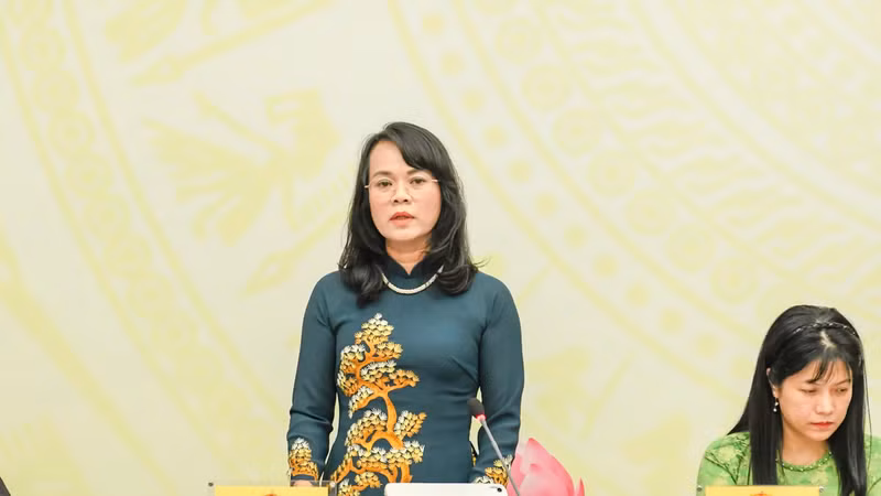 Kỳ họp thứ Nhất, Quốc hội XVI: Thảo luận về giá vàng, nhà đất, an toàn thực phẩm