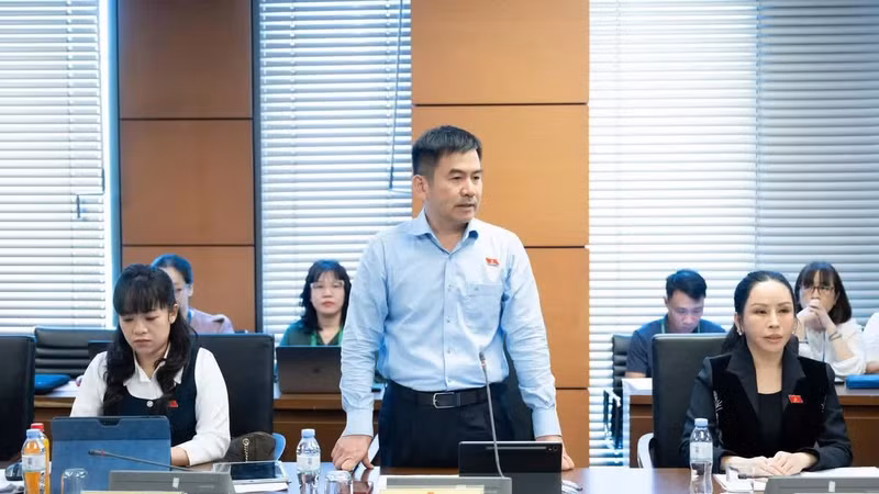 Đề nghị siết quản lý quà tiền tỷ trên livestream để phòng, chống rửa tiền