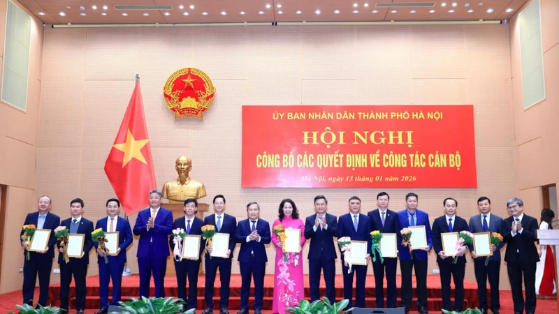 Hà Nội điều động bổ nhiệm nhân sự cấp cao tại các Sở và trung tâm hành chính