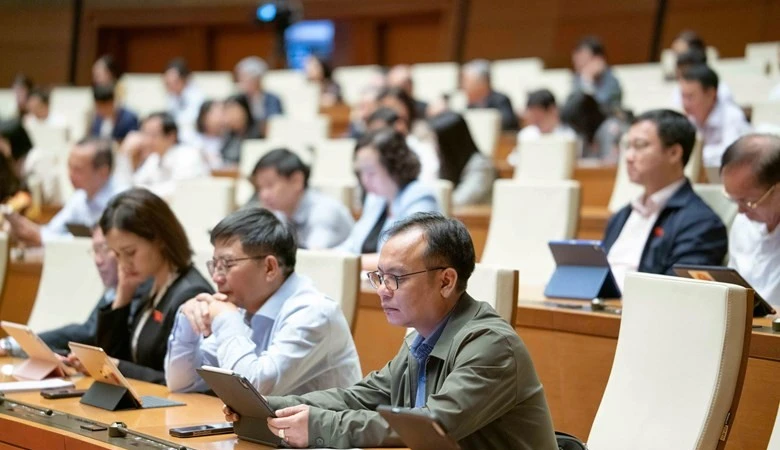 Quốc hội quyết định chi hơn 57.000 tỷ đồng cải cách tiền lương