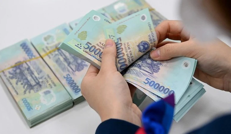 Mức thưởng Tết Bính Ngọ 2026 bình quân 8,69 triệu đồng