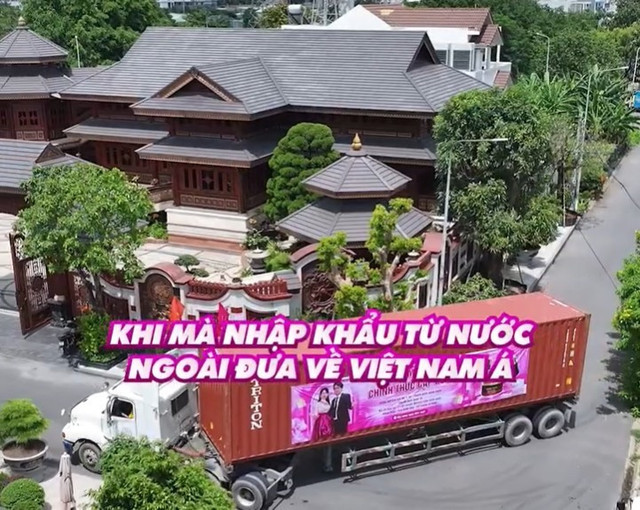 Xe container được cho là chở hàng mỹ phẩm của Mailisa nhập khẩu từ nước ngoài về.