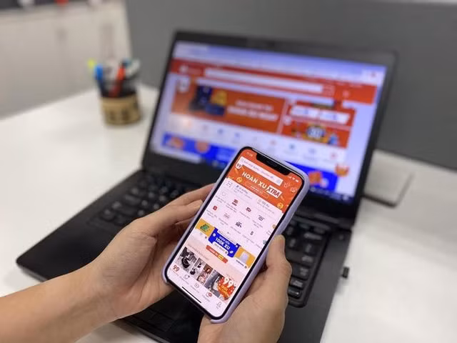Băn khoăn về việc sàn thương mại điện tử nộp thuế thay, hộ kinh doanh có cần xuất hóa đơn.