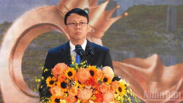 Phó Chủ tịch Ủy ban nhân dân tỉnh Khánh Hòa Nguyễn Thanh Hà phát biểu tại buổi lễ.