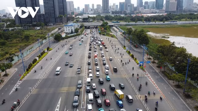 Trung tâm tài chính tại TP.HCM có vị trí đắc địa với nhiều tuyến đường huyết mạch giúp người dân di chuyển thuận lợi.