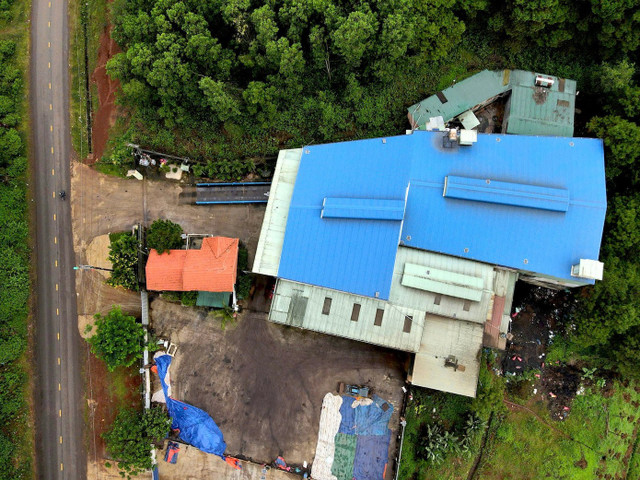 Kho xưởng của công ty này được làm quy mô, bài bản . Kho xưởng của công ty này được làm quy mô, bài bản .