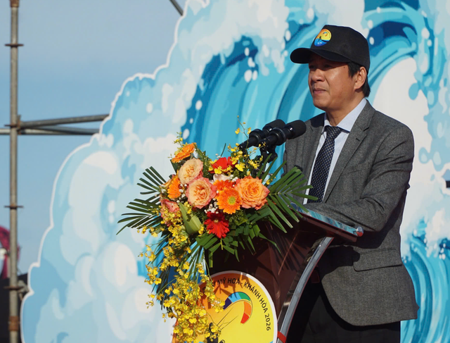 Ông Nguyễn Long Biên - Phó Chủ tịch thường trực UBND tỉnh Khánh Hòa - nhấn mạnh, việc tổ chức Giải đấu này thể hiện rõ tư duy đổi mới, tầm nhìn chiến lược của tỉnh Khánh Hòa trong phát triển du lịch theo hướng chuyên nghiệp, xanh, bền vững và hội nhập sâu rộng, gắn kết chặt chẽ giữa thể thao - du lịch - văn hóa - kinh tế địa phương. "Thông qua Giải, tỉnh Khánh Hòa từng bước định vị và khẳng định thương hiệu điểm đến thể thao biển quốc tế, góp phần kéo dài thời gian lưu trú, nâng cao chất lượng chi tiêu của du khách và lan tỏa lợi ích phát triển đến cộng đồng địa phương", ông Biên cho hay.