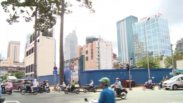 Đất vàng bị vây kín bất động hơn chục năm