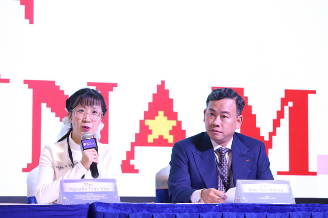 Các chuyên gia, nhà khoa học trao đổi xoay quanh thị trường tiền mã hóa tại Việt Nam và các giải pháp nâng cao tính an toàn, minh bạch trong lĩnh vực này. Ảnh: Ngô Tùng.