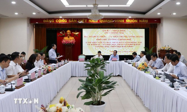 Quang cảnh buổi làm việc. (Ảnh: Công Phong/TTXVN)