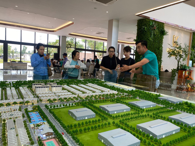 Nếu chủ doanh nghiệp bất động sản thiếu đạo đức, để nhân viên sai phạm thì không chỉ khách hàng mà cả chính nhân viên cũng có thể vướng vòng lao lý.