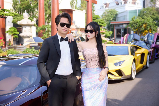 Vợ chồng Mailisa trước khi bị khởi tố chuyên khoe hàng hiệu và siêu xe để đánh bóng tên tuổi và sản phẩm trong hệ sinh thái của mình. Ảnh: FBNV.