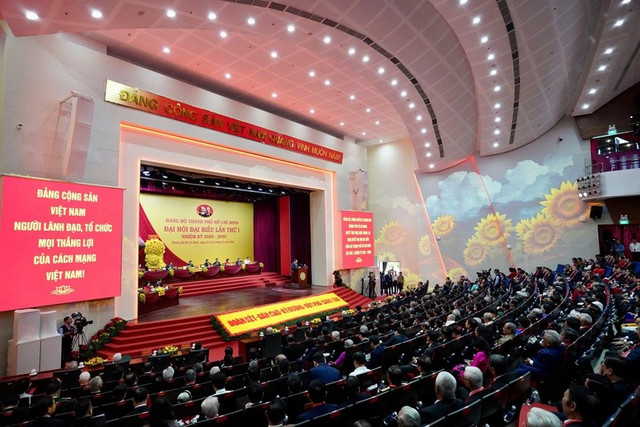 Đại hội Đại biểu Đảng bộ TPHCM lần thứ I nhiệm kỳ 2025-2030 triệu tập 547 đại biểu chính thức, trong đó có 106 đại biểu đương nhiên và 441 đại biểu được chỉ định tại các đảng bộ xã, phường, đặc khu và đảng bộ cấp trên cơ sở trực thuộc Thành ủy TPHCM - Ảnh: BTC Đại hội Đại biểu Đảng bộ TPHCM lần thứ I nhiệm kỳ 2025-2030 triệu tập 547 đại biểu chính thức, trong đó có 106 đại biểu đương nhiên và 441 đại biểu được chỉ định tại các đảng bộ xã, phường, đặc khu và đảng bộ cấp trên cơ sở trực thuộc Thành ủy TPHCM - Ảnh: BTC