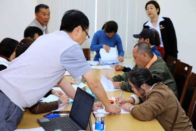 Người dân Lâm Đồng bắt đầu nhận đền bù cao tốc Bảo Lộc - Liên Khương từ 13/1/2026 (Ảnh: Lê Phước)