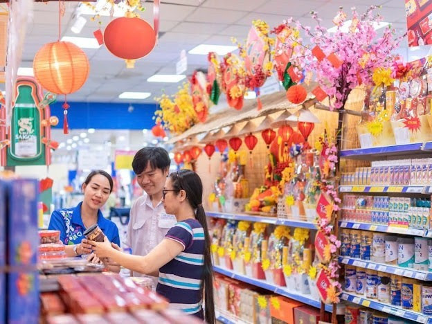 Hàng Tết bình dân được người tiêu dùng đón nhận