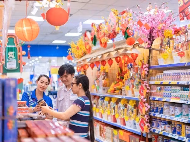 Hàng Tết bình dân được người tiêu dùng đón nhận