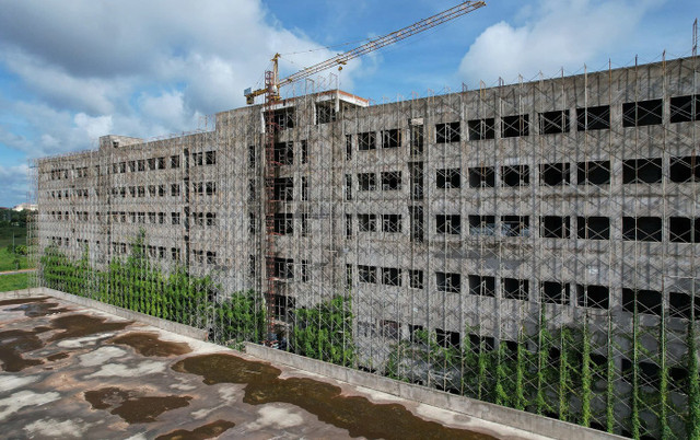 Thanh tra Chính phủ kết luận, trong quá trình triển khai dự án, UBND TP. Cần Thơ, Sở Y tế Cần Thơ, liên danh nhà thầu và các đơn vị tư vấn đã có những khuyết điểm, vi phạm, dẫn đến dự án chậm tiến độ, và tiềm ẩn nguy cơ lãng phí khoảng 300 tỷ đồng vốn vay và ngân sách địa phương.