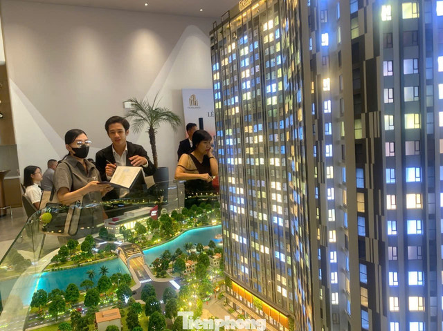 Hiện có tới 89% môi giới chưa có hoặc đã hết hạn chứng chỉ hành nghề, gần 52% chưa từng tham gia đào tạo chính quy. Ảnh minh hoạ.