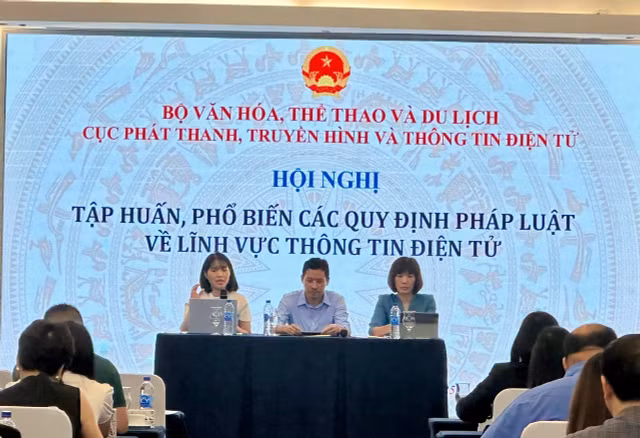 quang-canh-hoi-nghi-tu-do.jpg