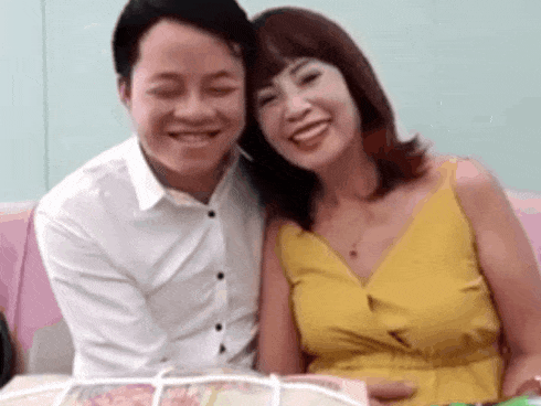 Cô dâu Thu Sao 62 tuổi có thể mang thai bằng cách nào? Co dau Thu Sao 62 tuoi co the mang thai bang cach nao?