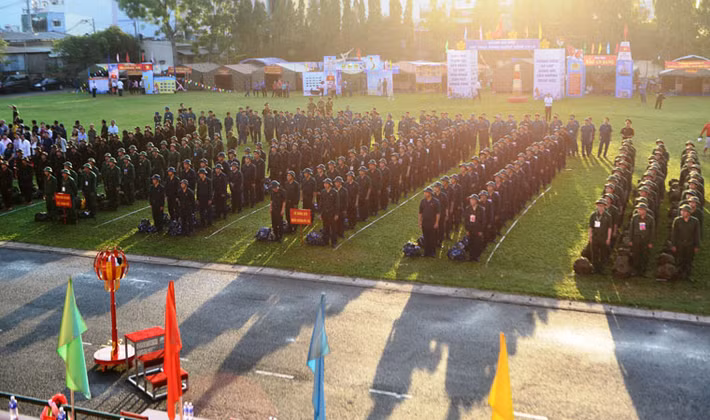 Tất cả các tân binh đều chung lời hứa sẽ quyết tâm hoàn thành xuất sắc mọi nhiệm vụ được giao để góp phần vào sự nghiệp xây dựng quân đội cách mạng chính quy, tinh nhuệ...