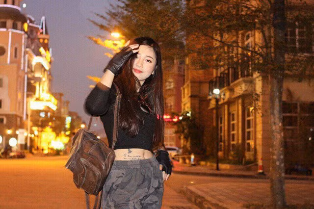 Hình ảnh cá tính của hot girl giỏi võ.