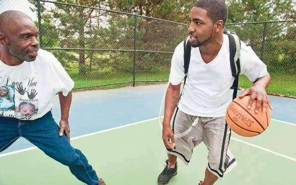 Được biết, khi đeo trái tim nhân tạo, Marshall vẫn thích chơi bóng rổ với anh trai mình. Tuy nhiên, mỗi lần di chuyển, Marshall phải chú ý đến tình trạng thể chất của mình để đảm bảo sức khỏe.