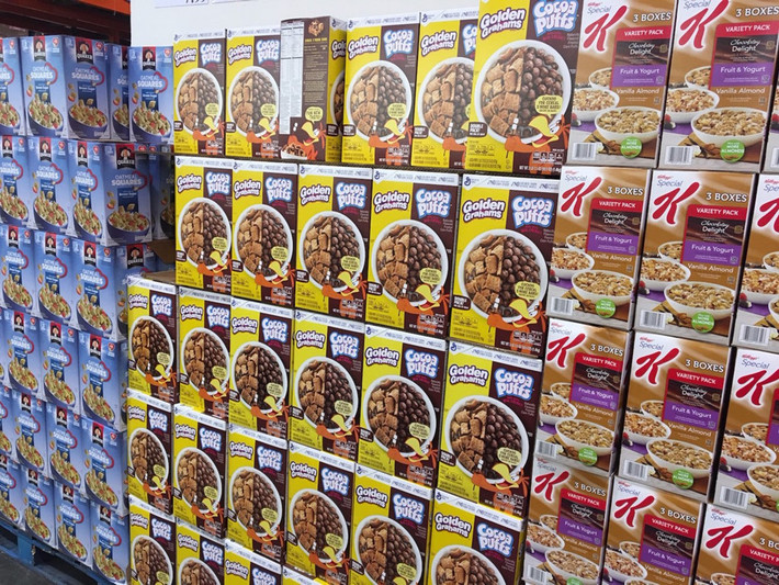 8. Bất cứ thứ gì bạn không ăn hết trước khi chúng hỏng Một tủ lạnh đầy ngập thức ăn luôn mang lại cho chúng ta cảm giác thoải mái và an tâm. Tuy nhiên, nếu chỉ nấu ăn một mình hay cho một gia đình 2-3 người, hãy tính toán lượng thức ăn cần thiết để tránh lãng phí khi không ăn hết những thứ trong tủ lạnh trước khi chúng biến chất.