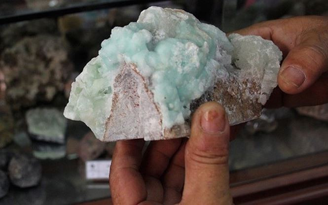 Đây là viên Aragonit, một loại đá quý hiếm trên thế giới. (Ảnh: Zing)