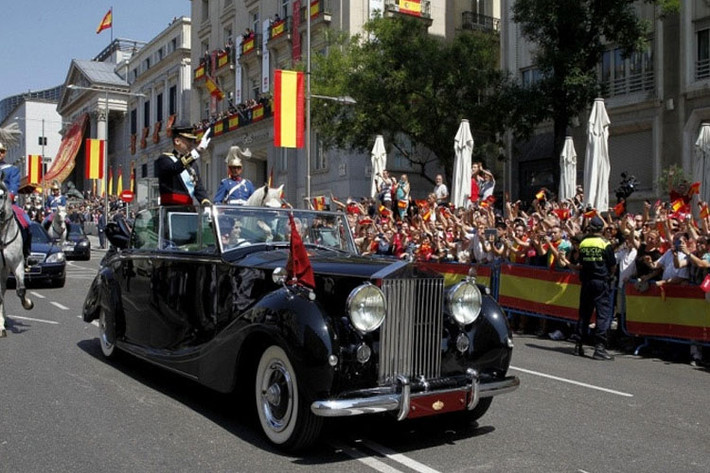Nhà vua Tây Ban Nha Felipe chuộng Rolls Royce.