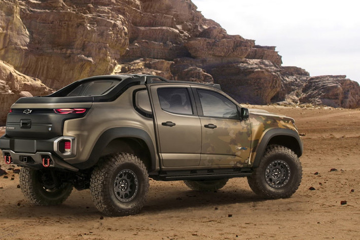 Sau khi áp dụng thử nghiệm Chevrolet Colorado ZH2, quân đội Mỹ đánh giá khả năng hoạt động gần như không tạo ra tiếng động của xe, giảm âm và nhiệt, mô-men xoắn cao nên xe cũng khỏe hơn nhiều và mức tiêu thụ nhiên liệu thấp.