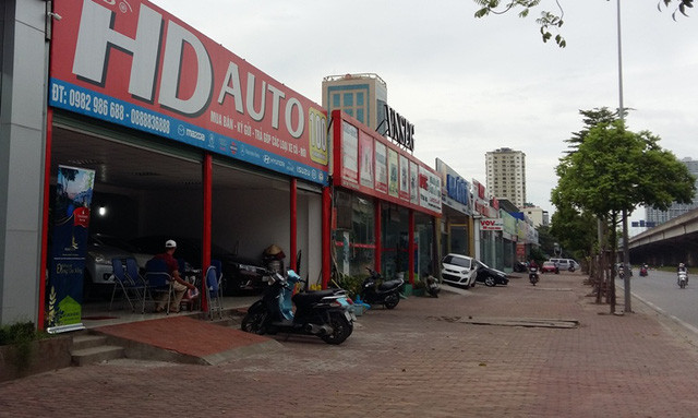 Trước thực trạng này, vào tháng 6/2017, UBND TP. Hà Nội đã ban hành văn bản thu hồi các khu đất liên quan. Theo đó, Handico phải có thông báo cho các đơn vị kinh doanh dọn dẹp hàng quán để Handico bàn giao đất về cho Trung tâm phát triển quỹ đất của TP. Ảnh: giadinh.net.vn.