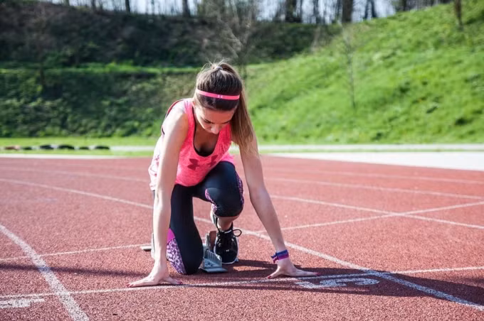 Để sở hữu thân hình thon thả như trên, Karolina Boja rất chăm tập luyện thể dục thể thao.