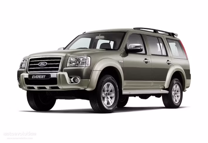 Trong đó, đợt triệu hồi đầu tiên ảnh hưởng tới cả những chiếc Ford Everest được sản xuất từ năm 2008 tới nay. Thậm chí, đợt triệu hồi này còn bao gồm cả một chiếc Everest được nhập khẩu từ năm 2007. Trong đó, 521 chiếc Ford Everest sản xuất từ 27/5/2008 đến 29/10/2008, cùng 1 chiếc Everest nhập khẩu 3.0L năm 2007 sẽ được triệu hồi để kiểm tra, thay thế pad giữ cáp chuyển số của hộp số tự động.