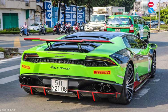 Về nguyên bản, siêu xe Lamborghini Huracan LP610-4 sở hữu khối động cơ V10, dung tích 5.2 lít, sản sinh công suất tối đa 610 mã lực tại vòng tua máy 8.250 vòng/phút và mô-men xoắn cực đại 560 Nm tại vòng tua máy 6.500 vòng/phút.
