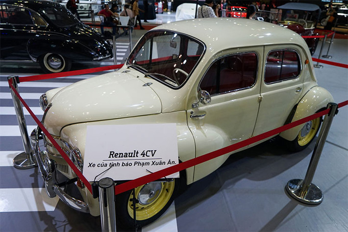Chiếc Renault 4CV của vị tướng tình báo Phạm Xuân Ẩn không chỉ là một chiếc xe cổ mang giá trị về thời gian mà nó còn sở hữu giá trị lịch sử đặc biệt. Chiếc xe được bảo tồn và làm mới khá nguyên bản, nhìn nó giống như thời gian đầu vừa xuất xưởng và bán ra thị trường.
