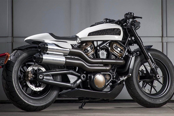 Ngoài ra, thương hiệu môtô Mỹ còn dự tính lên kế hoạch hợp tác với một thương hiệu sản xuất xe tại châu Á để sản xuất xe ở phân khúc nhỏ (250 cc đến 500 cc). Với xu thế hiện tại, có khả năng Harley-Davidson sẽ hợp tác với một thương hiệu xe Ấn Độ, tương tự như BMW hay KTM.