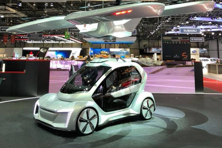 Ra mắt tại triển lãm xe hơi Geneva Motor Show 2018, mẫu xe bay Pop.Up Next là mô hình ý tưởng nằm trong dự án mà Audi và Italdesign từng tuyên bố cách đây một năm, cũng tại sự kiện này.