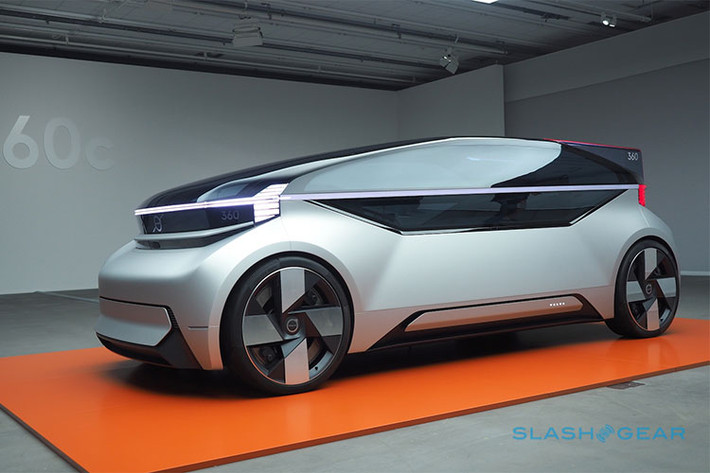 Ngoài ra, với việc biến những khoảng thời gian di chuyển nhàm chán thành phút giây thư giãn trên cùng khả năng tùy biến, Volvo 360c sẽ giúp cho chủ sở hữu có thể thoải mái lựa chọn sống ở ngoại ô thành phố để tiết kiệm chi phí nhà đất mà không phải lo nghĩ đến áp lực khi di chuyển vào trung tâm mỗi sớm mai đi làm.