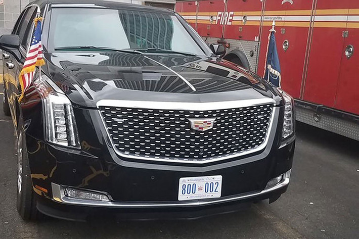 Hiện chưa rõ chiếc limousine này sử dụng động cơ nào. Chỉ chắc chắn rằng, động cơ phải rất mạnh mẽ để kéo "pháo đài di động" này trên đường. Tuy không được hé lộ nhưng công nghệ trên chiếc limousine chống đạn phiên bản mới này cũng được cho là tiên tiến hơn "người tiền nhiệm". 