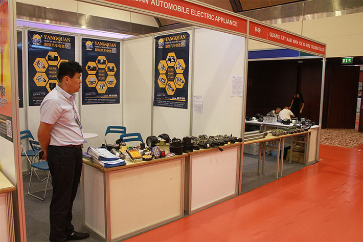 Có thể nói, các thương hiệu môtô phân khối đã giúp cho AutoExpo 2018 bớt nhạt hơn so với các kỳ triển lãm trước. Sự xuất hiện của bộ tứ môtô phân khối lớn cũng giúp cho lượng khách tham quan đông hơn, sinh động hơn... Triển lãm AutoExpo 2018 sẽ mở cửa đến hết ngày 9/6/2018.