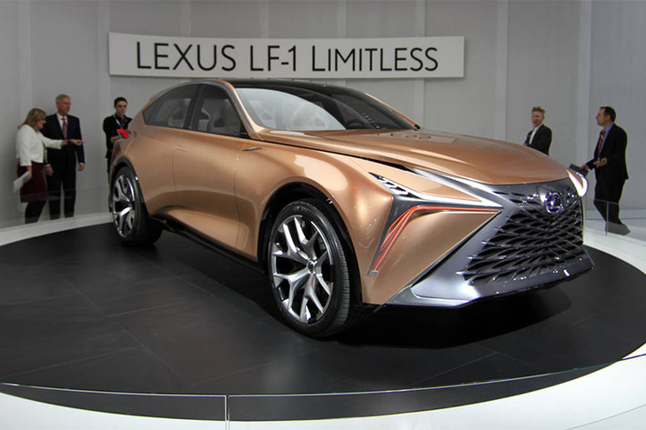 Đáng chú ý tại đây, mẫu xe concept Lexus LF-1 Limitless, đã từng được giới thiệu tại Triển lãm ôtô quốc tế Bắc Mỹ trước đó, cũng sẽ được xuất hiện theo phương pháp độc đáo khác biệt của Ichikawa.