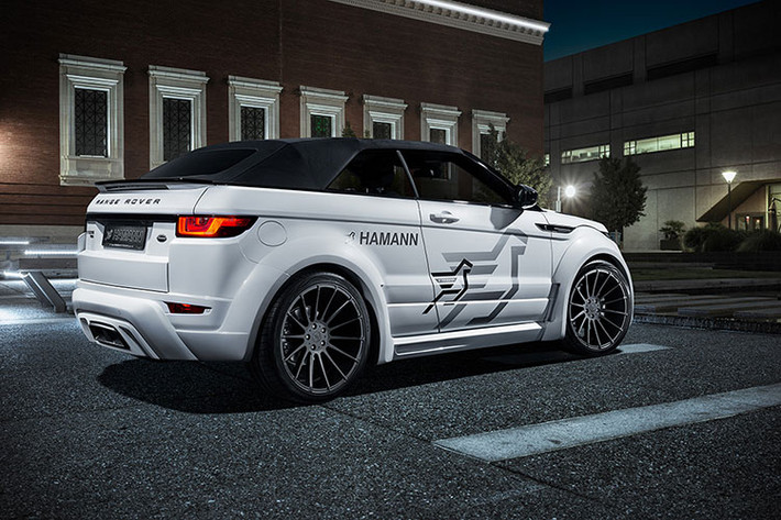 Evoque Convertible vốn đã là một trong những mẫu Range Rover nhận không ít lời chê bai của giới chuyên môn, một phần là bởi sự vô nghĩa của nó nhưng đưa thêm vào phụ tùng độ thân rộng, chắn bùn, tấm cản va, tấm chắn hai bên quá lố và bộ la-zăng khổng lồ chỉ làm tổng thể diện mạo của xe thêm tồi tệ.
