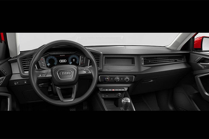 May mắn là khóa cửa điện và kính chỉnh điện là trang bị tiêu chuẩn nên không bị cắt mất. Nội thất Audi A1 mặc dù khá ít ỏi nhưng vẫn đem đến sự trẻ trung và linh động. Các khe gió lớn, sự kết hợp màu sắc trang trí, màu và họa tiết ghế tạo nên sự mới mẻ cho xe.