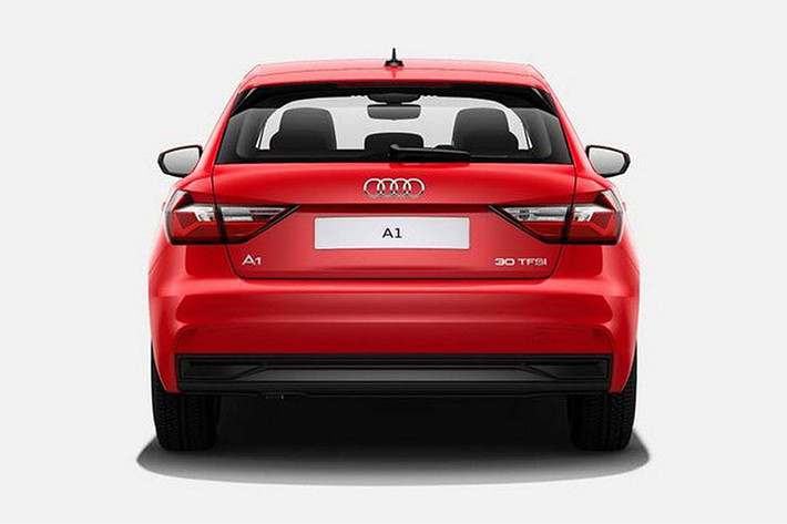 Ở ngoại hình, Audi A1 tuy vẫn giữ thiết kế nguyên bản nhưng phần đầu xe được thay thế bằng nhiều chi tiết nhựa đen. Bộ mâm phong cách đã được thay bằng bộ mâm thép đa chấu đơn giản. Cặp đèn pha của xe giống như được vay mượn từ các dòng xe bình dân Volkswagen "anh em".