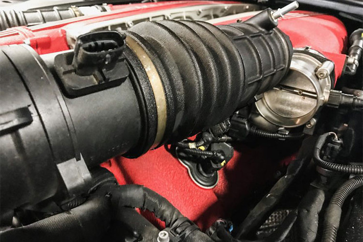 Chiếc F1 độc nhất vô nhị đã gần hoàn tất và có thể chạy thử vào cuối năm. Anh cho biết xe có nhiều tính năng cho phép vận hành ngoài đường phố công cộng mà không phải chịu giới hạn như những siêu xe khác.