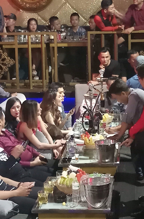 Tại “DC Club”, cơ quan chức năng có lập biên bản về nhiều lỗi vi phạm hành chính như: hoạt động quá giờ quy định, buông lỏng quản lý để khách sử dụng ma túy tại tụ điểm kinh doanh….