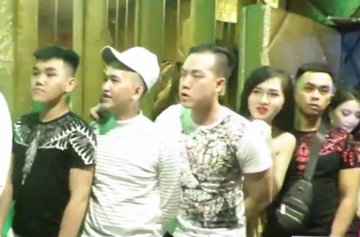 Kết thúc buổi kiểm tra, công an đã đưa 70 người không có giấy tờ tùy thân, hay nghi vấn về ma túy, phạm pháp hình sự, về trụ sở công an phường làm việc. Qua kiểm tra, công an xác định có 7 người dương tính với chất ma túy.