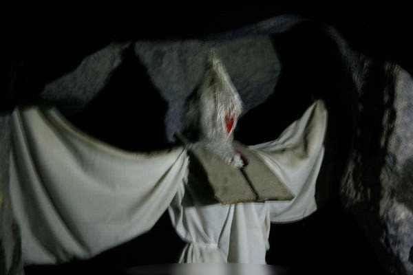 Phải chăng đây là công viên ma chỉ dành cho người trên 18 tuổi?